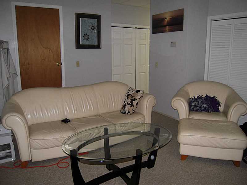 91 Winterberry Road Narragansett, RI 02874 - Photo 12 of 16 Den/Family/Great Room.