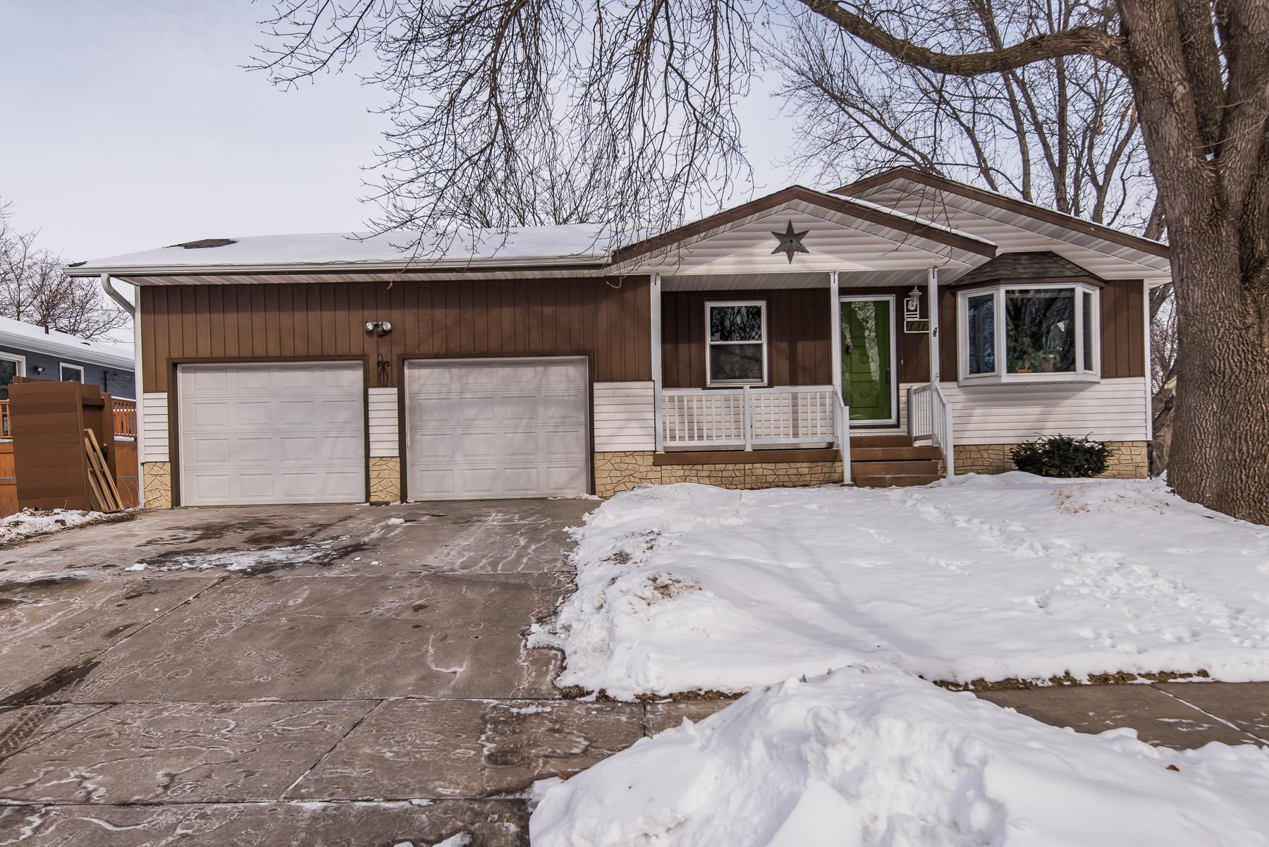 1817 43rd Street Northwest Rochester, MN 55901 - Photo 1 of 1