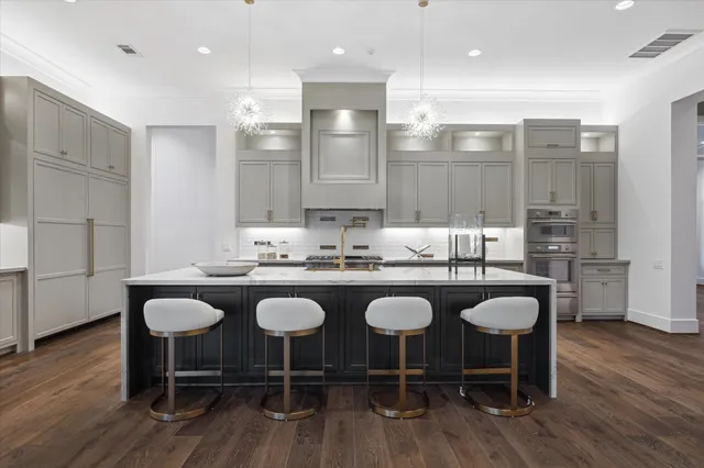 $7,480,000 | 5517 Sturbridge Drive, Houston, TX 77056