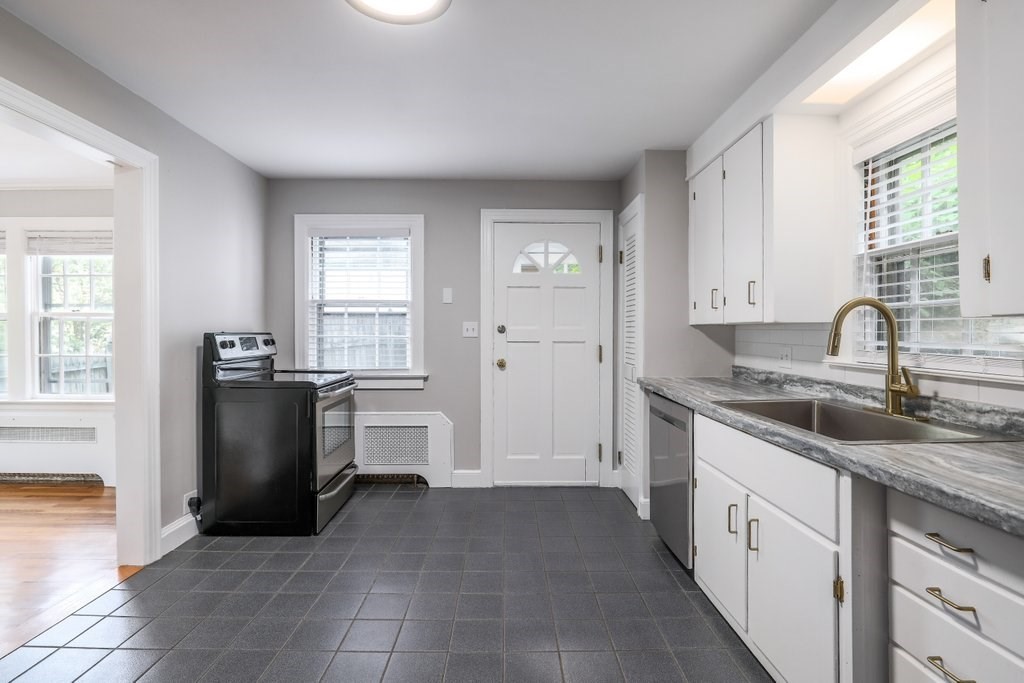 28 St Elmo Road Worcester, MA 01602 - Photo 20 of 42