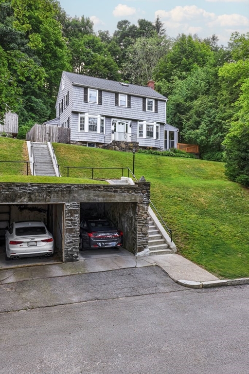 28 St Elmo Road Worcester, MA 01602 - Photo 2 of 42