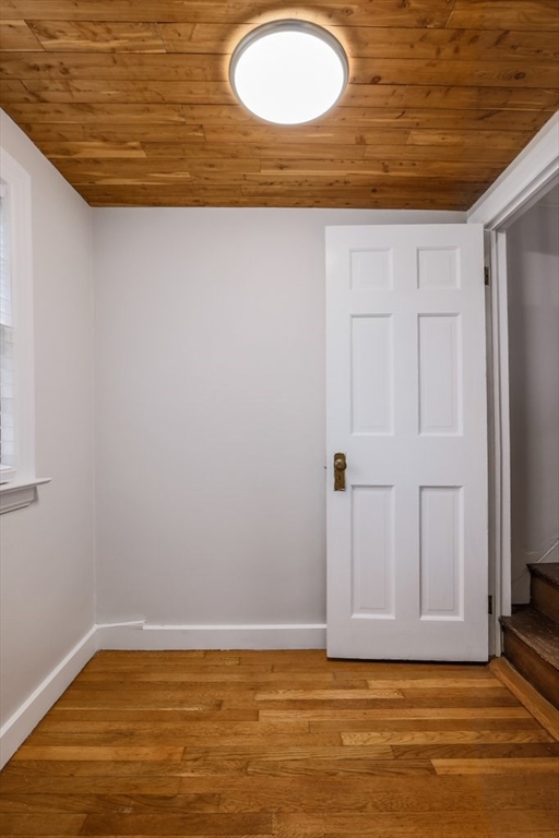 28 St Elmo Road Worcester, MA 01602 - Photo 33 of 42
