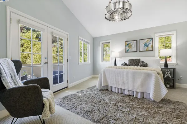 $999,000 | 6440 Longcroft Drive, Oakland, CA 94611