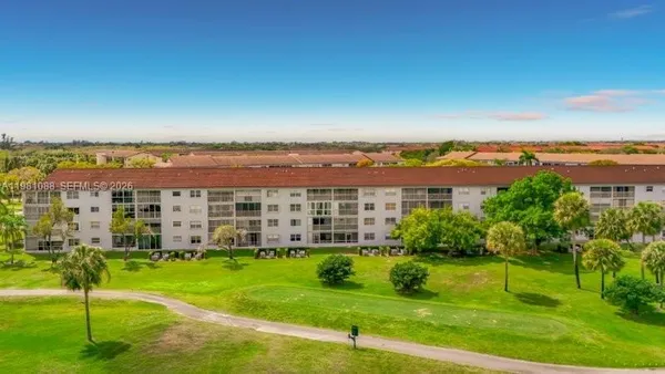 $2,400 | 12701 Southwest 13th Street, Unit 310F, Pembroke Pines, FL 33027