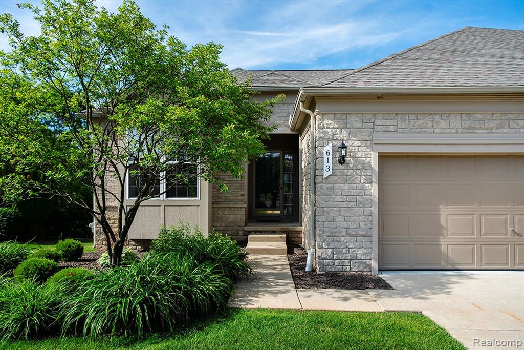 613 Zion Court Howell, MI 48843 - Photo 1 of 41