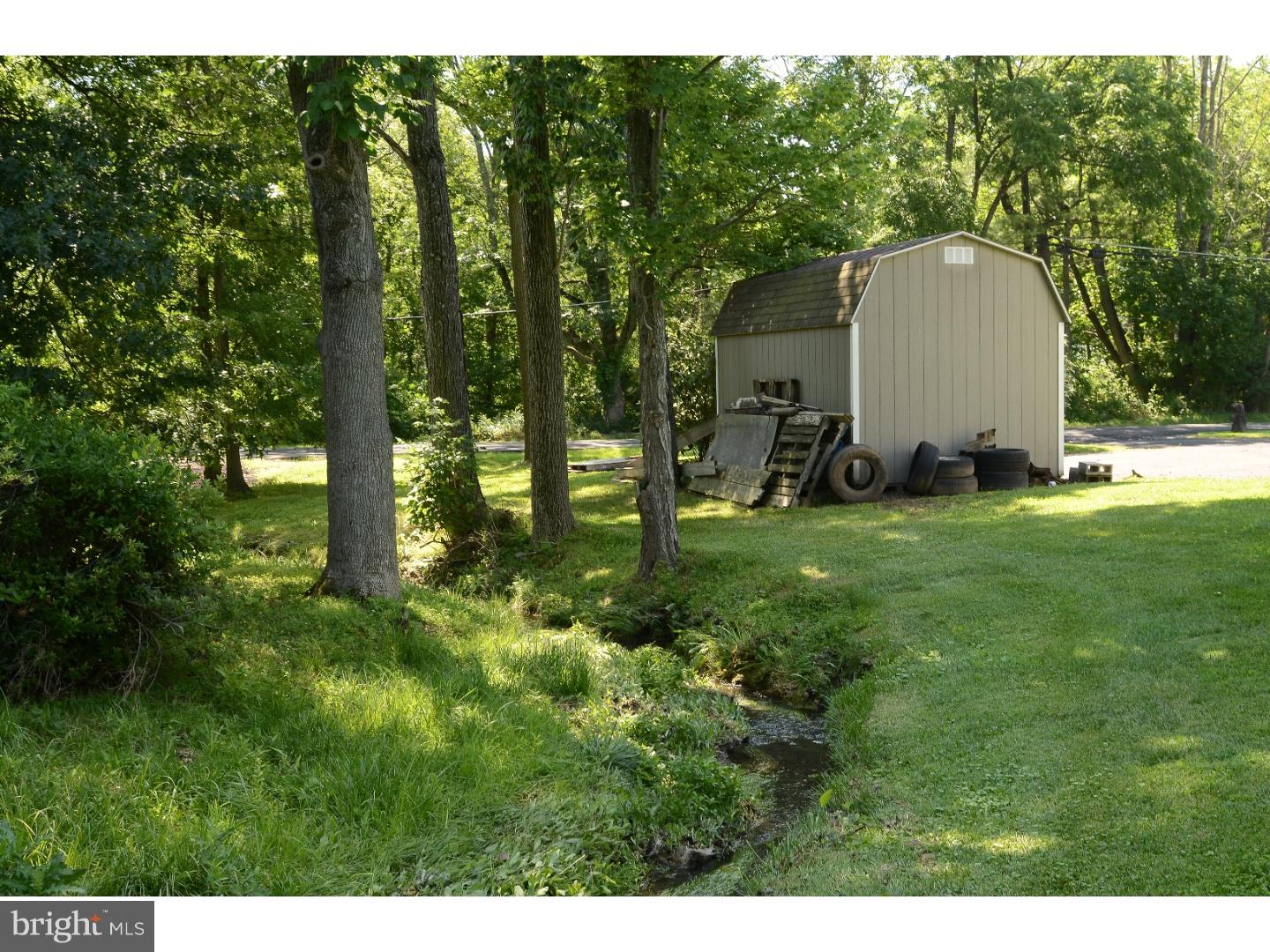 599 Mann Road Horsham, PA 19044 - Photo 6 of 23 Back Yard