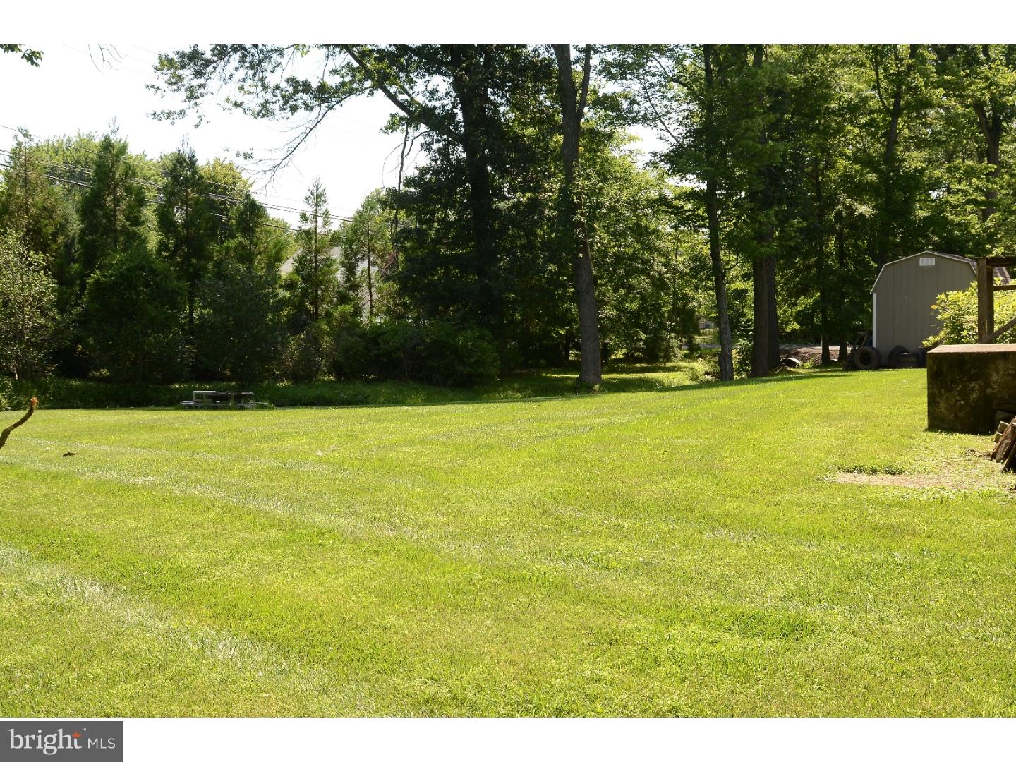 599 Mann Road Horsham, PA 19044 - Photo 7 of 23 Back Yard
