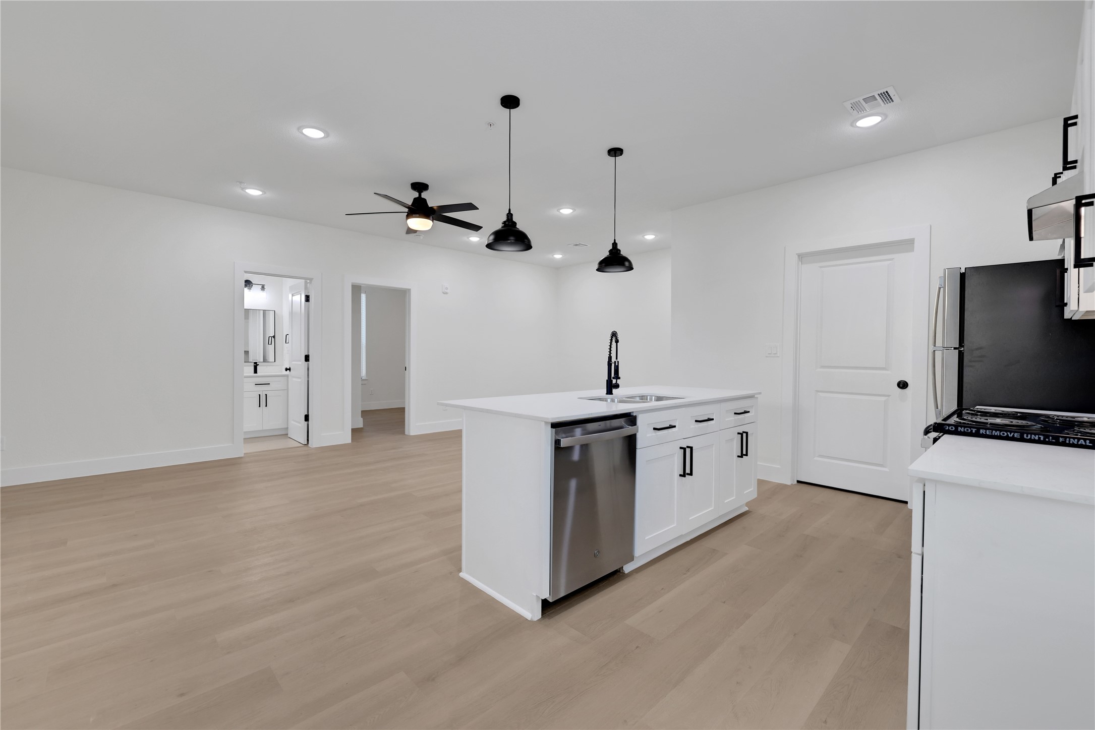 2613 Delafield Street, Unit 2 Houston, TX 77023 - Photo 4 of 27