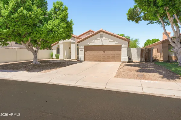 $450,000 | 19220 North 52nd Avenue, Glendale, AZ 85308