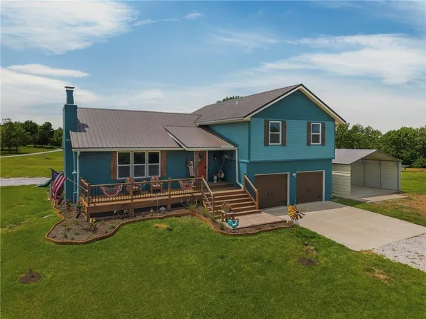 $560,000 | 35228 West 123rd Street, Rayville, MO 64084