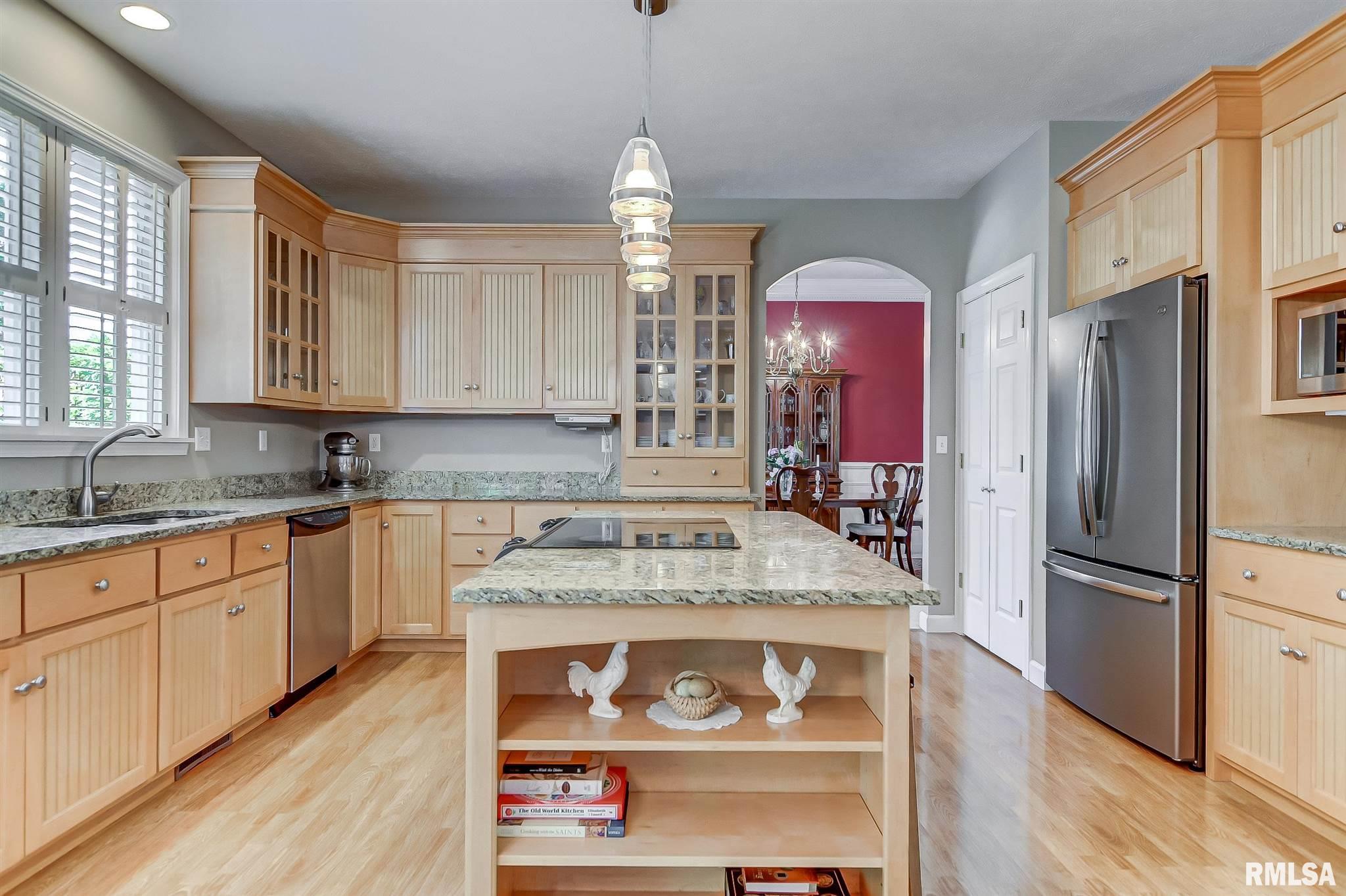 3928 Surry Pl Lane Springfield, IL 62711 - Photo 10 of 47 Gallery Image 10