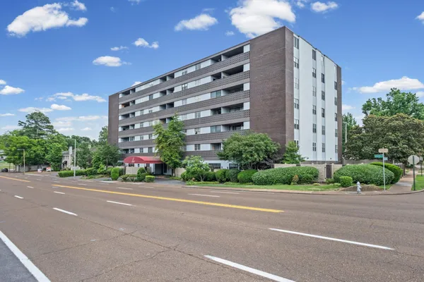 $199,900 | 2277 Union Avenue, Unit 103, Memphis, TN 38104