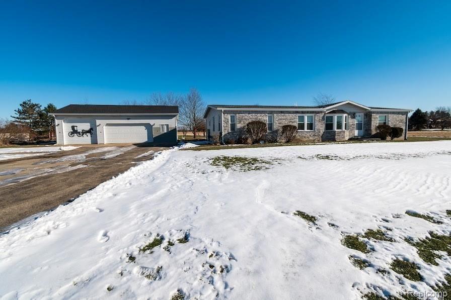 393 South Elba Road Lapeer, MI 48446 - Photo 8 of 45