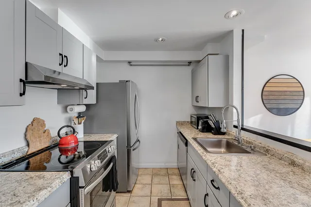 $239,900 | 42 Lower Phase Road, Unit 8, Warren, VT 05674