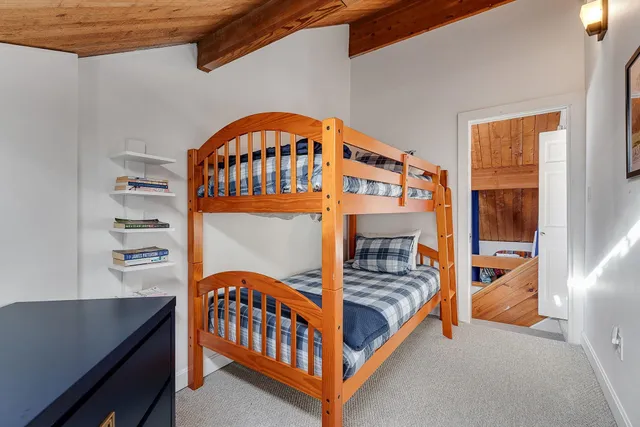 $239,900 | 42 Lower Phase Road, Unit 8, Warren, VT 05674