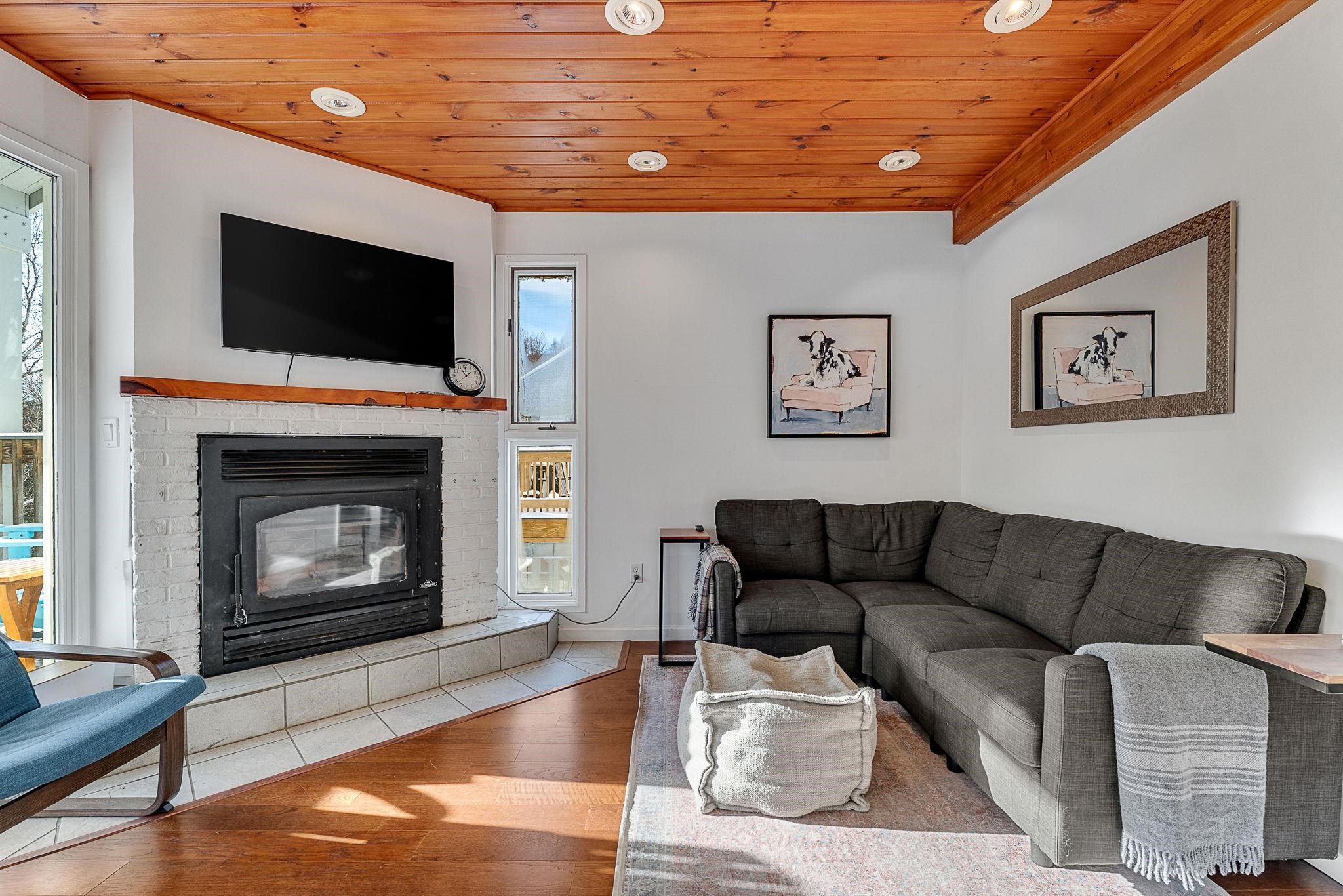 42 Lower Phase Road, Unit 8 Warren, VT 05674 - Photo 8 of 46 Gallery Image 8