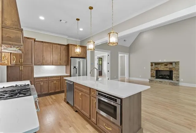 $765,000 | 33 Cedar Gate Lane, Kingston, GA 30145