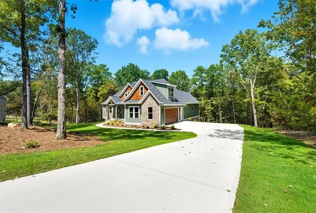 $765,000 | 33 Cedar Gate Lane, Kingston, GA 30145