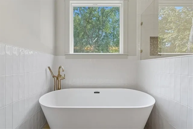 $765,000 | 33 Cedar Gate Lane, Kingston, GA 30145