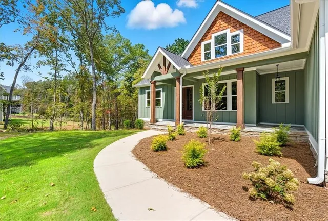 $765,000 | 33 Cedar Gate Lane, Kingston, GA 30145