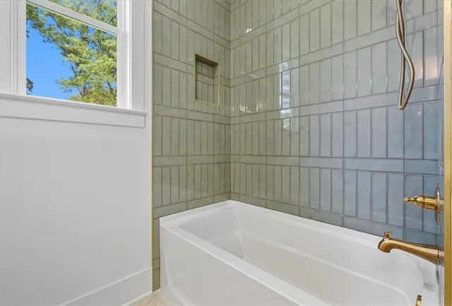 $765,000 | 33 Cedar Gate Lane, Kingston, GA 30145