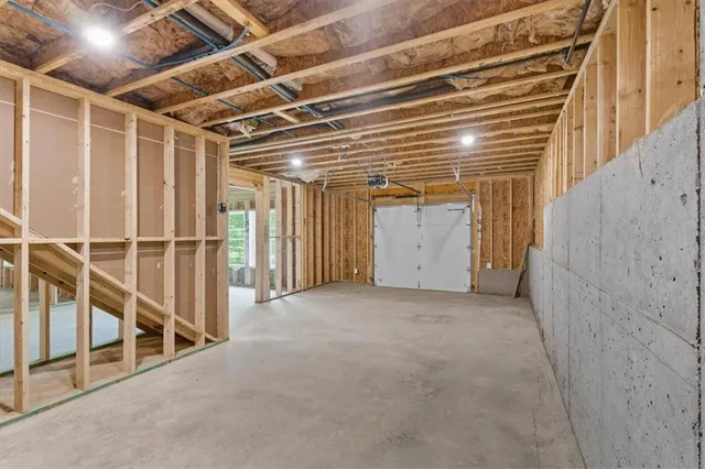 $765,000 | 33 Cedar Gate Lane, Kingston, GA 30145