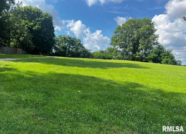 $275,000 | 2001 West Laurel Street, Springfield, IL 62704