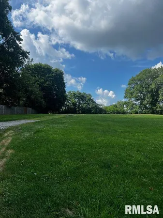 $275,000 | 2001 West Laurel Street, Springfield, IL 62704