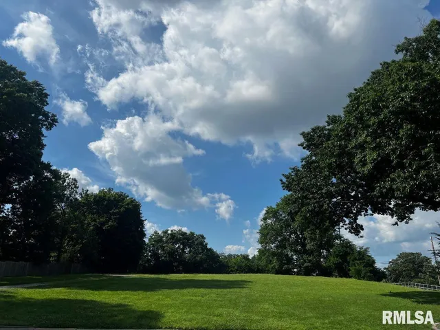 $275,000 | 2001 West Laurel Street, Springfield, IL 62704