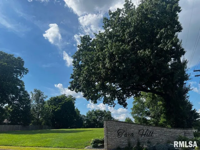 $275,000 | 2001 West Laurel Street, Springfield, IL 62704