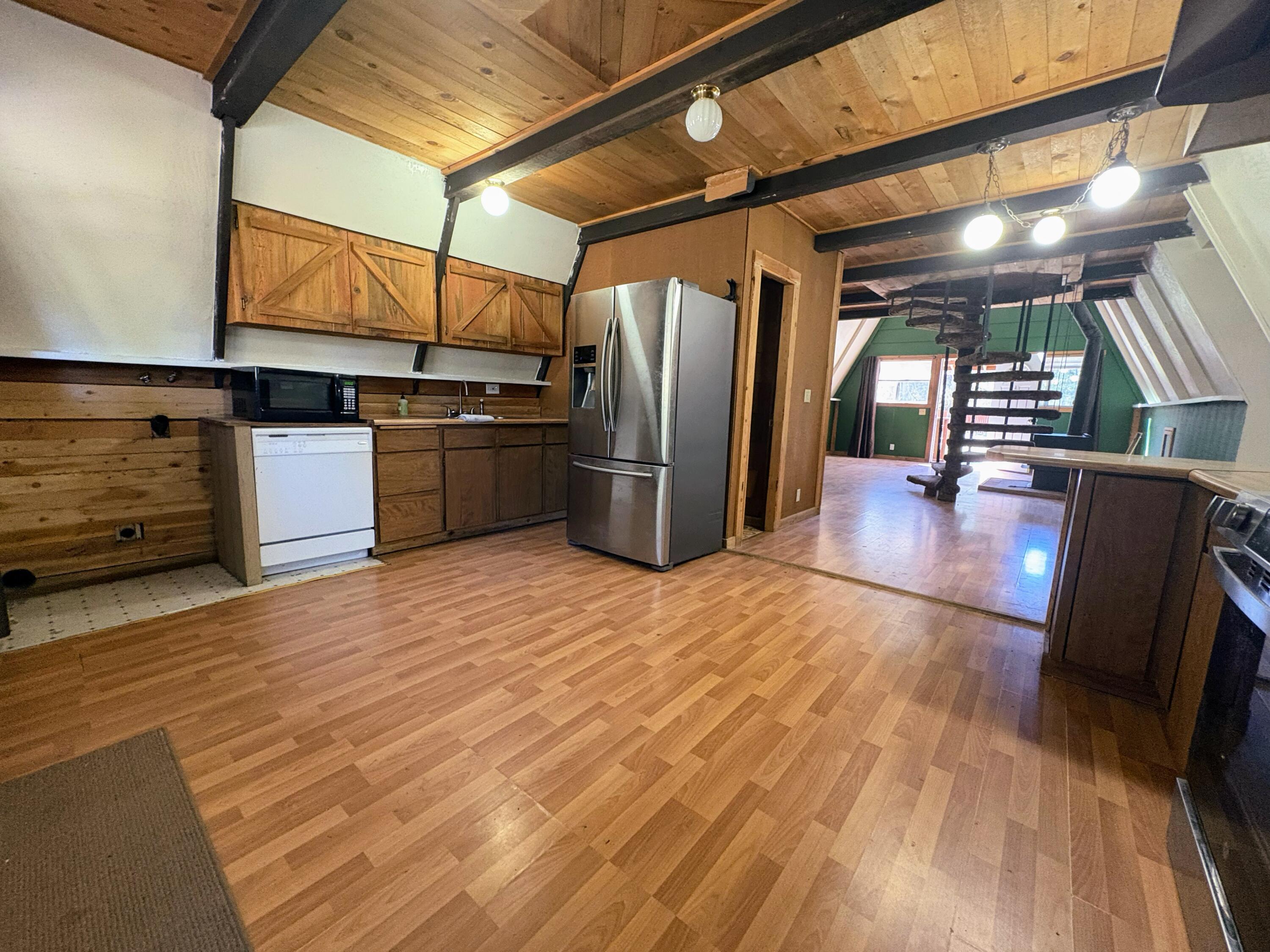 15934 Fir Road La Pine, OR 97739 - Photo 12 of 21