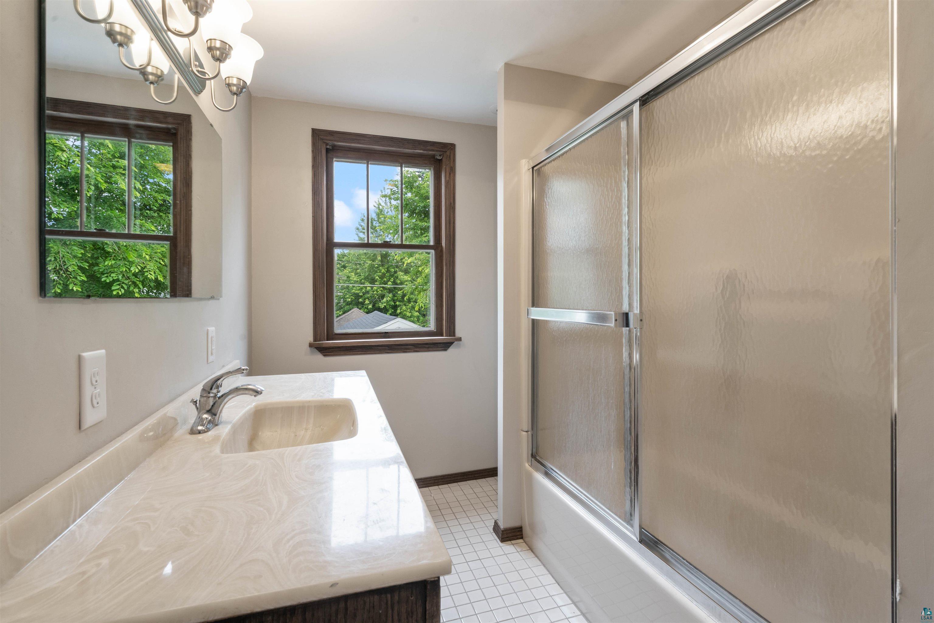 706 East 7th Street Superior, WI 54880 - Photo 18 of 33
