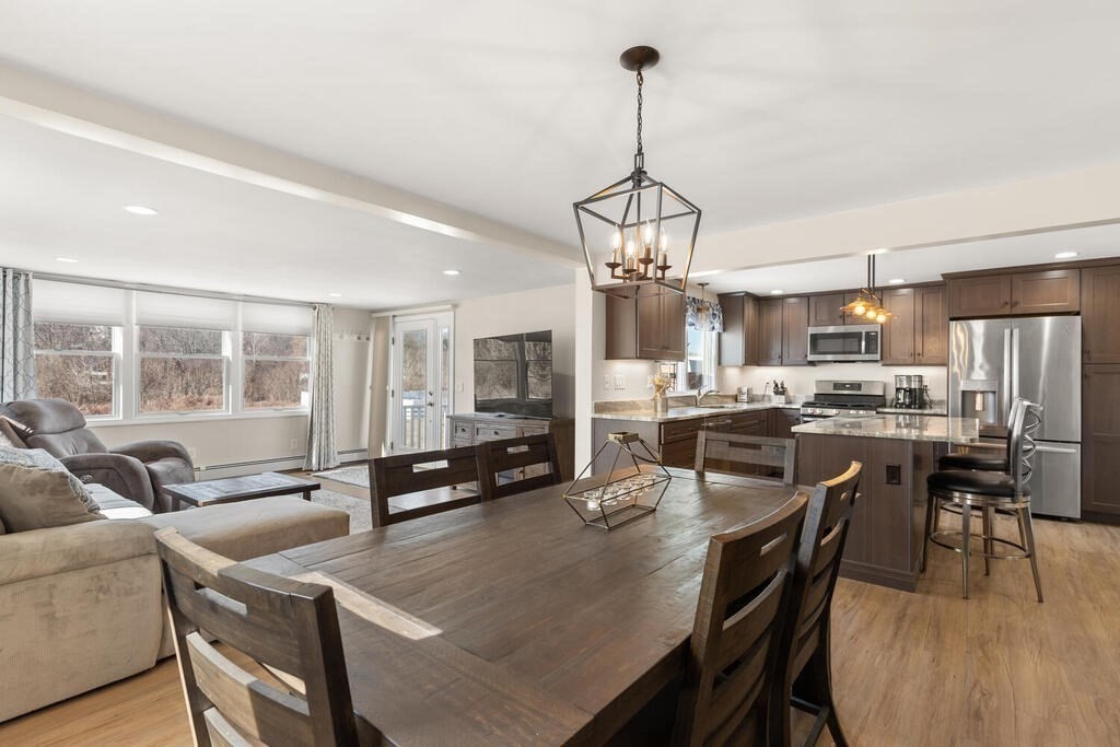 14 Spring Avenue, Unit A Wakefield, MA 01880 - Photo 12 of 32 Gallery Image 12