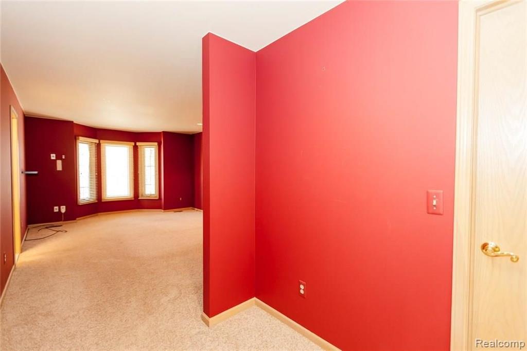 30516 Huntsman Drive West Farmington Hills, MI 48331 - Photo 37 of 54