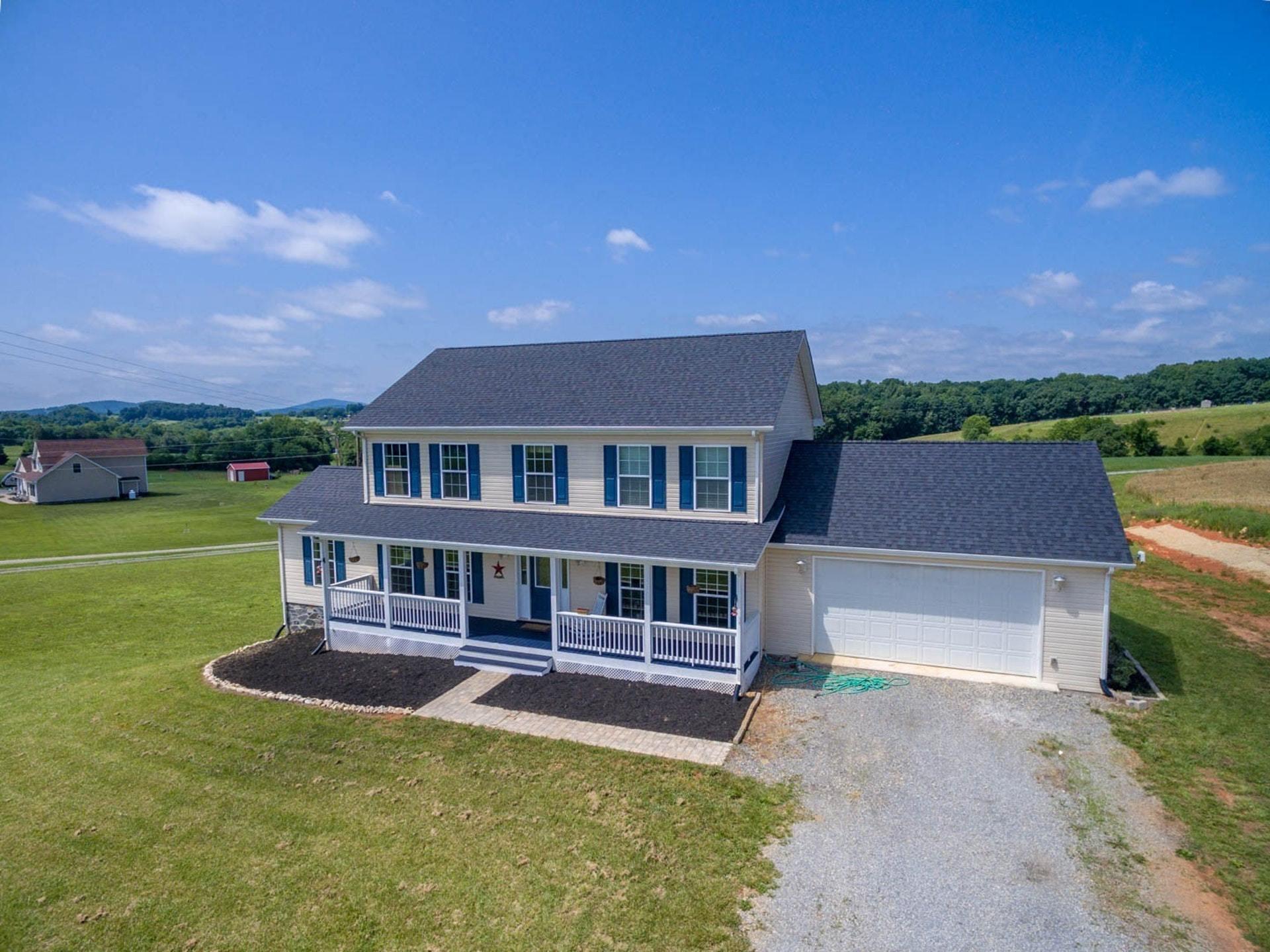 Main Listing Photo