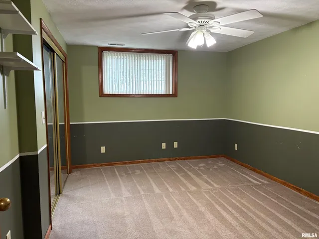 $223,000 | 1249 Woods Lane, Jacksonville, IL 62650