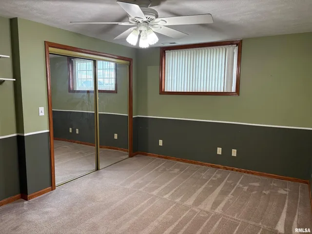 $223,000 | 1249 Woods Lane, Jacksonville, IL 62650