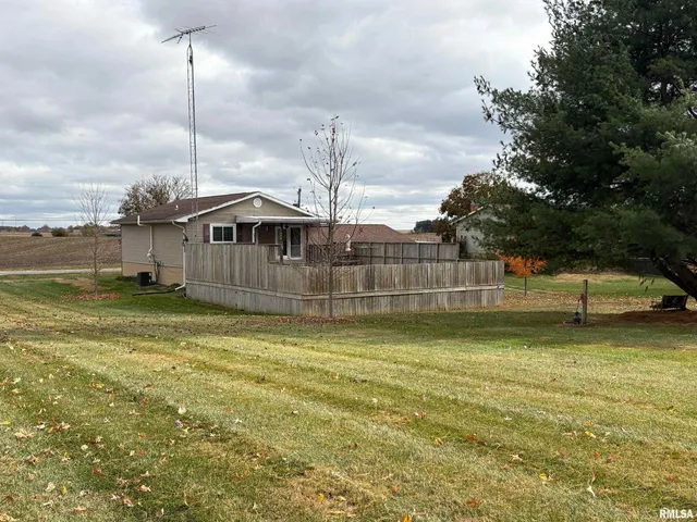 $223,000 | 1249 Woods Lane, Jacksonville, IL 62650