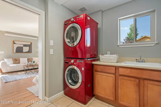 $1,475,000 | 1255 Allen Way, Jackson, WY 83001