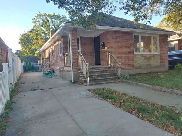 $1,200,000 | 250-12 81st Avenue | Bellerose