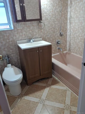 $1,499,999 | 250-12 81st Avenue | Bellerose