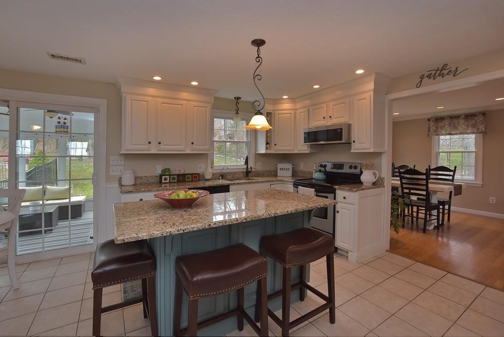 20 Butler Road Mendon, MA 01756 - Photo 4 of 22 Gallery Image 4