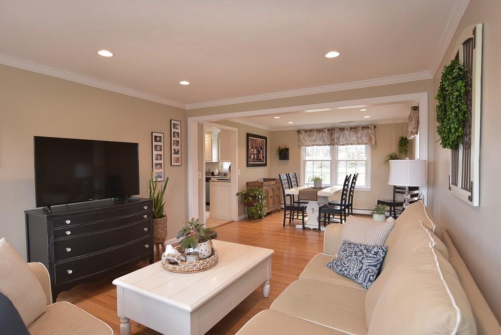 20 Butler Road Mendon, MA 01756 - Photo 8 of 22 Gallery Image 8