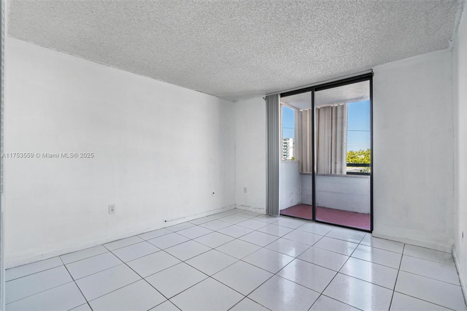 7300 Wayne Avenue, Unit 317 Miami Beach, FL 33141 - Photo 12 of 26 a view of an empty room