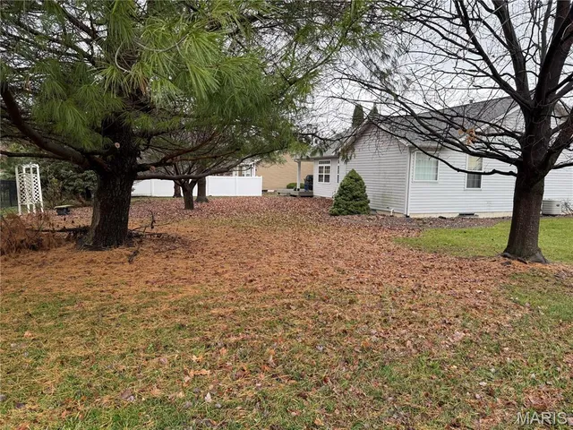 $285,000 | 2727 Falcon Crest Drive, Edwardsville, IL 62025