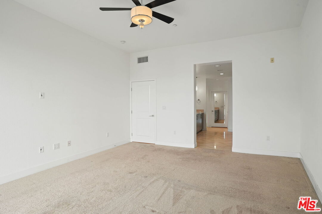 402 Rockefeller, Unit 406 Irvine, CA 92612 - Photo 14 of 30