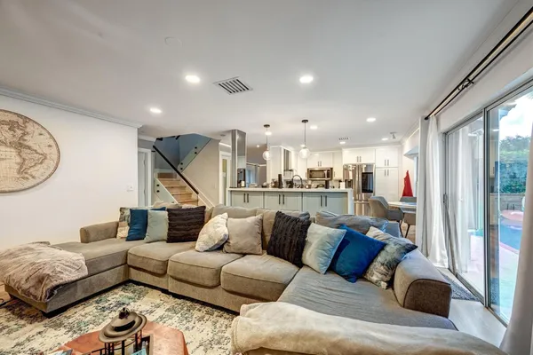 $5,400 | 9581 Northwest 9th Court, Plantation, FL 33324