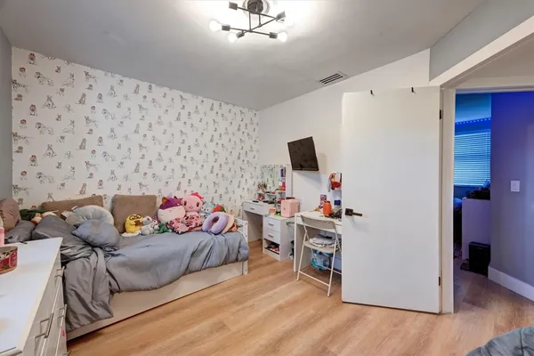 $5,400 | 9581 Northwest 9th Court, Plantation, FL 33324