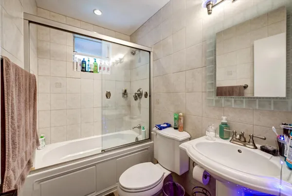 $5,400 | 9581 Northwest 9th Court, Plantation, FL 33324