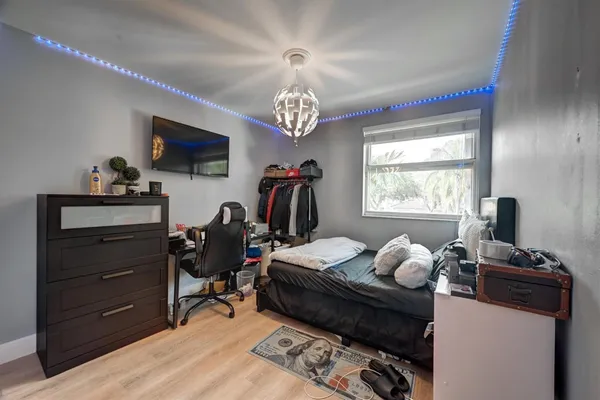 $5,400 | 9581 Northwest 9th Court, Plantation, FL 33324